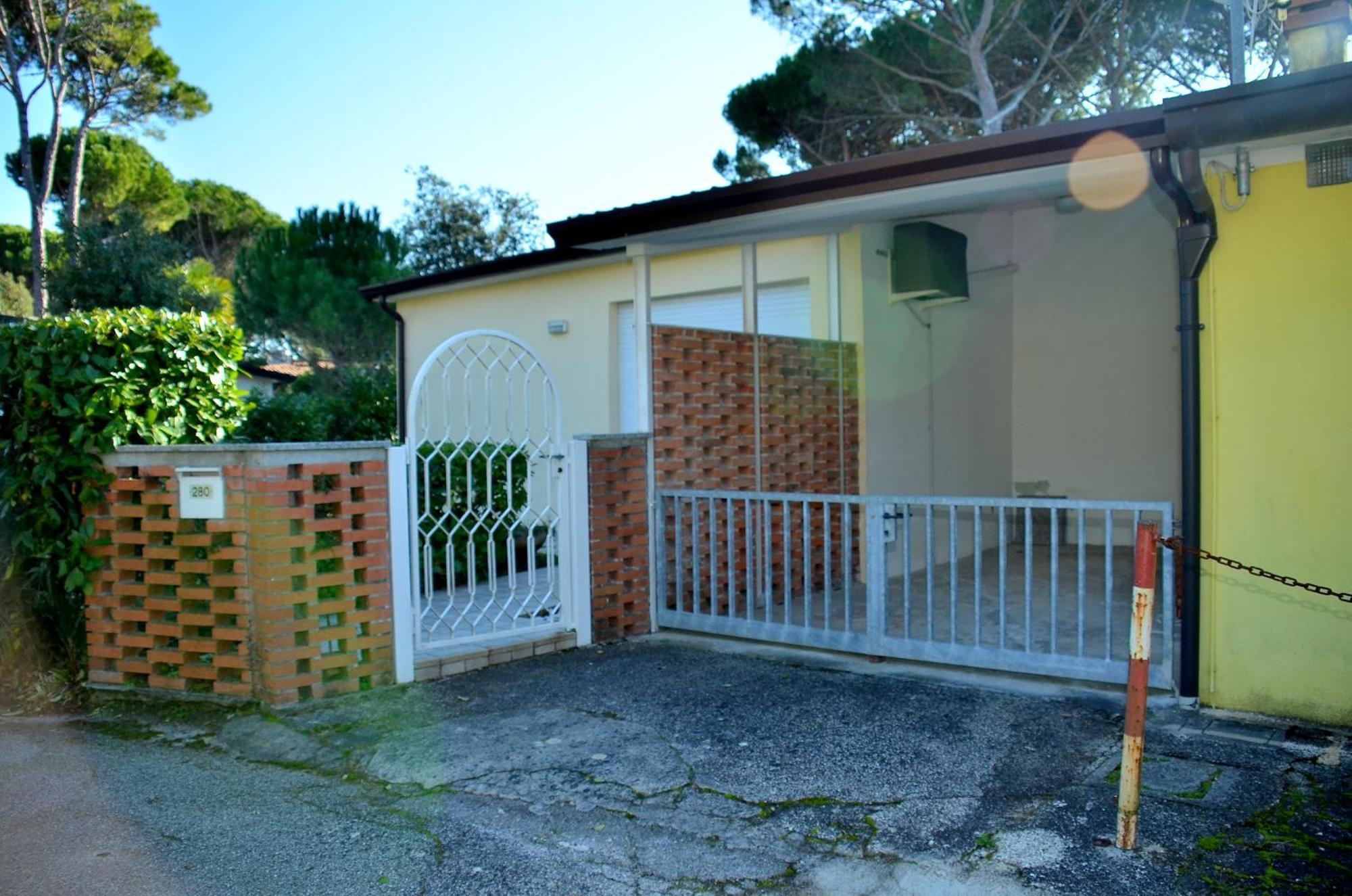 Villa Bouganville Bibione Exterior photo